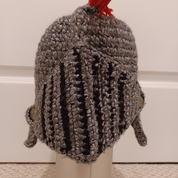 Handmade Medieval Helmet Toque - Picture 5 of 13